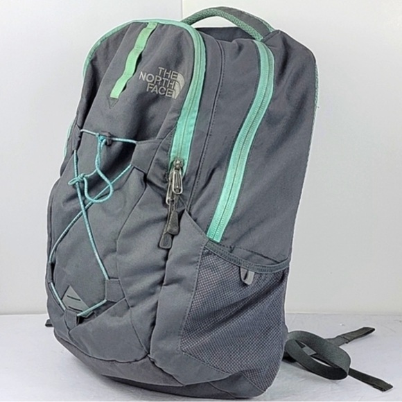 930 The North Face Jester Gray Backpack with laptop compartment - Picture 3 of 16